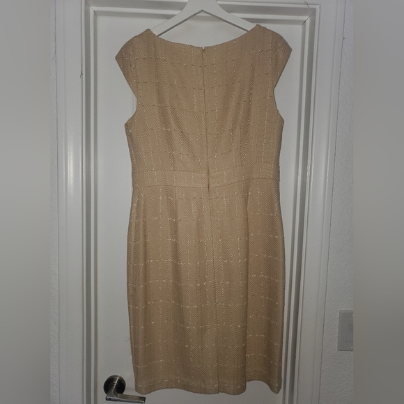 Ann Taylor The Cap Sleeve Sheath Dress in Tweed - Picture 7 of 7